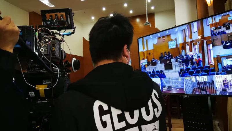 AI生成VS人工创意——双牌县广告片拍摄公司的技术浪漫主义实践